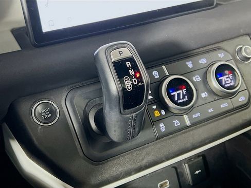 Used 2022 Land Rover Defender 110 S image 17