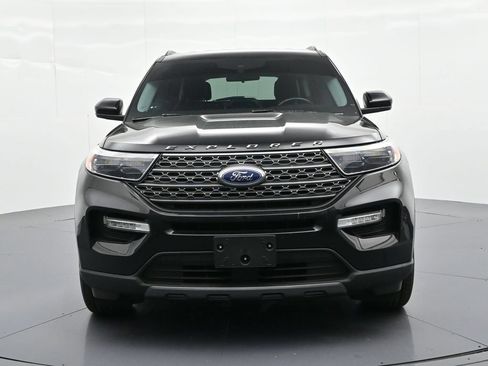 Certified 2022 Ford Explorer XLT w/ Equipment Group 202A RWD image 3