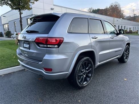 Certified 2020 Jeep Grand Cherokee Altitude image 8