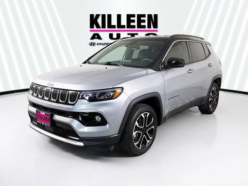 Used 2023 Jeep Compass Limited AWD/4WD image 3