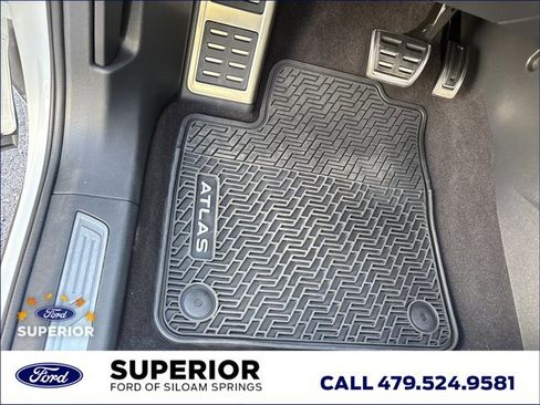 Used 2024 Volkswagen Atlas SEL Premium R-Line image 29