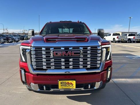 Used 2024 GMC Sierra 2500 Denali w/ Denali Reserve Package image 3