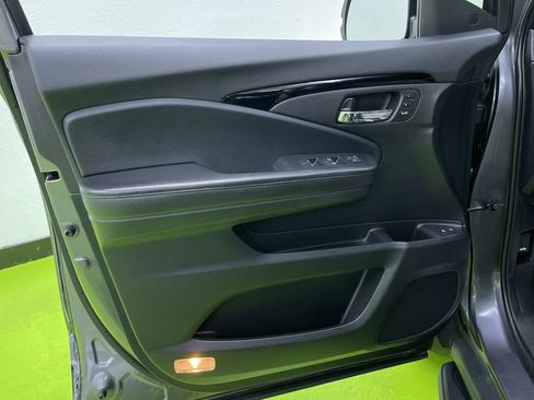 Used 2020 Honda Passport Touring image 16