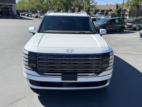 Certified 2026 Hyundai Palisade Calligraphy AWD/4WD image 3