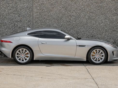 Used 2017 Jaguar F-TYPE Coupe RWD image 8