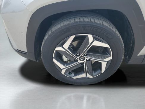 Used 2024 Hyundai Tucson Limited AWD/4WD image 27