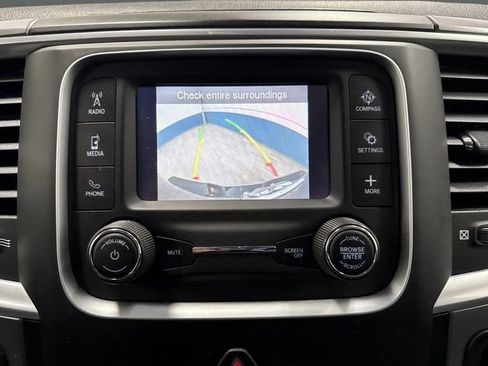 Used 2022 RAM 1500 Classic SLT image 8