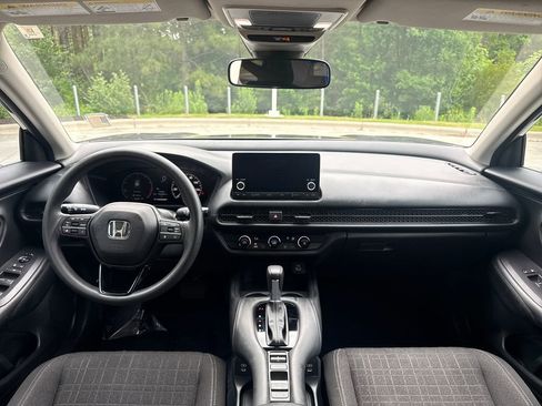Used 2025 Honda HR-V LX image 16