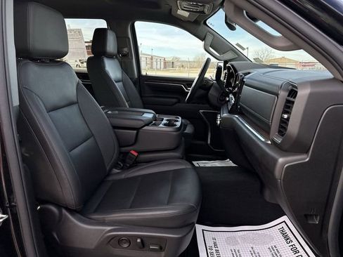 Used 2025 GMC Sierra 1500 SLT image 28