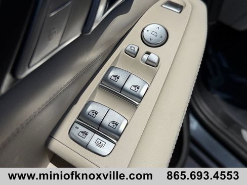 Used 2022 BMW X7 xDrive40i w/ M Sport Package AWD/4WD image 14
