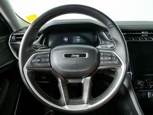 Used 2022 Jeep Grand Cherokee Limited RWD image 9