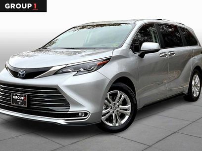 Certified 2024 Toyota Sienna Platinum