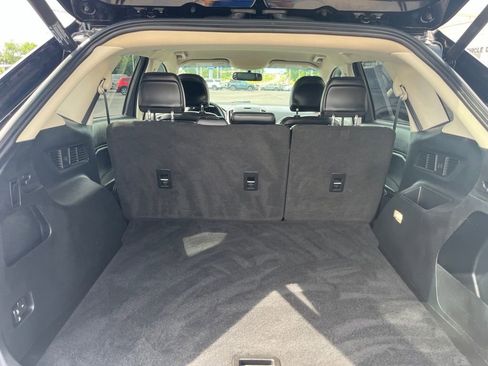 Used 2018 Ford Edge SEL w/ Equipment Group 201A AWD/4WD image 12