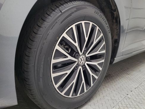 Used 2021 Volkswagen Jetta SE FWD image 31