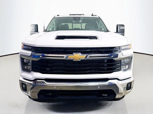 Used 2025 Chevrolet Silverado 2500 LT w/ All Star Edition image 4