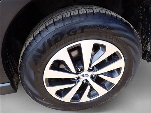 Used 2025 Subaru Outback Premium AWD/4WD image 7