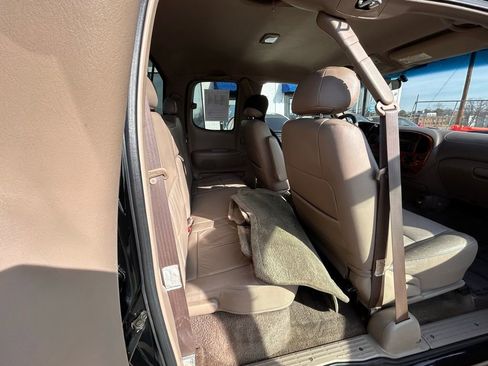 Used 2000 Toyota Tundra Limited image 16