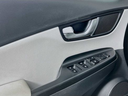 Certified 2023 Hyundai Kona Limited image 18