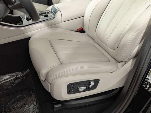 Certified 2024 BMW X5 xDrive40i w/ M Sport Package image 24