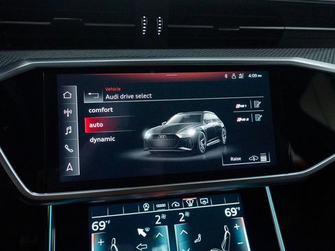 Used 2022 Audi RS 6 image 42