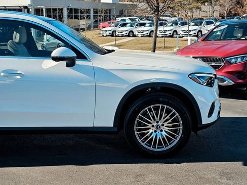 New 2026 Mercedes-Benz GLC 300 4MATIC image 5