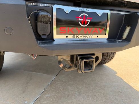 Used 2022 Toyota Tacoma TRD Off-Road w/ Technology Package AWD/4WD image 26