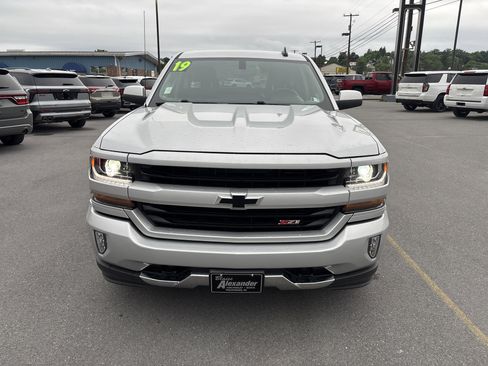 Used 2019 Chevrolet Silverado 1500 LT w/ All Star Edition AWD/4WD image 9