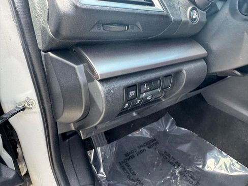 Used 2020 Subaru Crosstrek 2.0i Limited w/ Moonroof Package AWD/4WD image 25