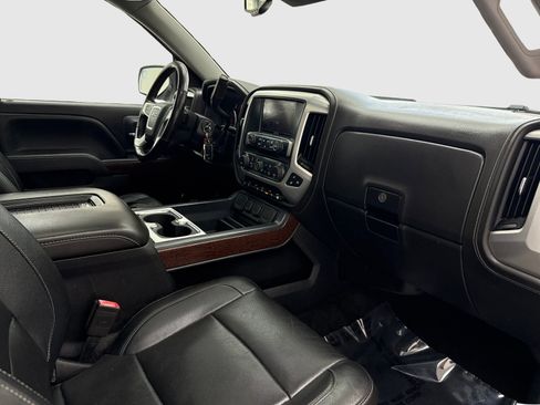 Used 2018 GMC Sierra 1500 SLT w/ Enhanced Driver Alert Package RWD image 39
