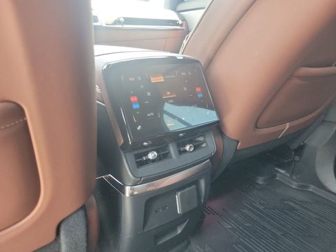 Used 2026 Cadillac Vistiq Platinum AWD/4WD image 23