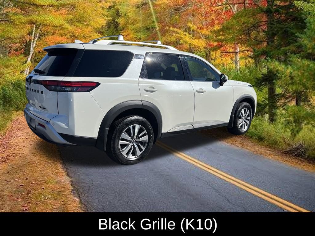 Certified 2023 Nissan Pathfinder SL w/ Black Appearance Package AWD/4WD image 15