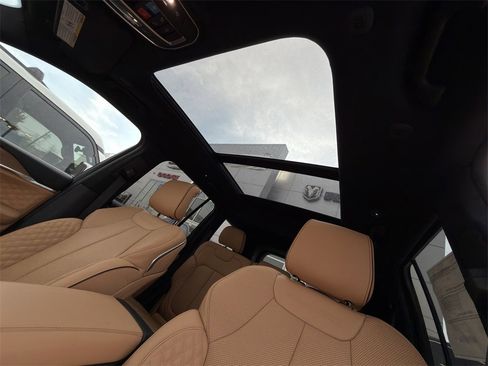 New 2025 Jeep Grand Cherokee Summit image 20