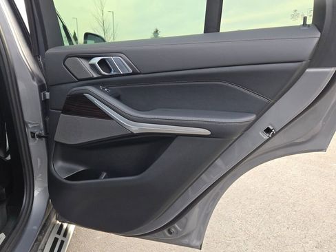 Used 2026 BMW X5 xDrive40i image 11