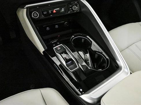 New 2025 Audi Q5 Premium Plus image 12