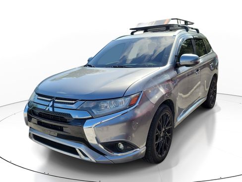Used 2019 Mitsubishi Outlander SEL AWD/4WD image 3