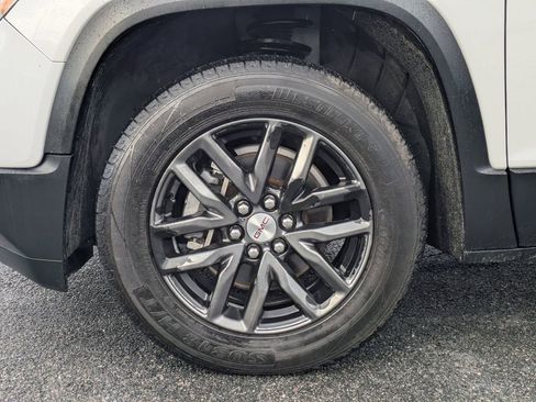 Used 2019 GMC Acadia SLT image 12