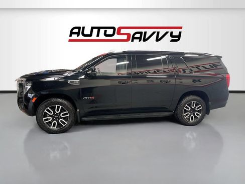 Used 2024 GMC Yukon XL AT4 w/ Technology Package AWD/4WD image 4