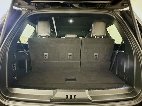 Used 2020 Ford Expedition XLT w/ Equipment Group 202A AWD/4WD image 31