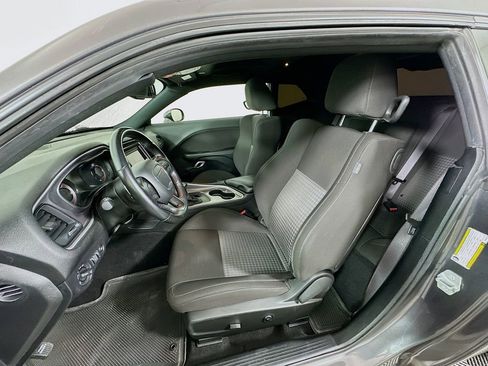 Used 2021 Dodge Challenger R/T w/ Blacktop Package image 20