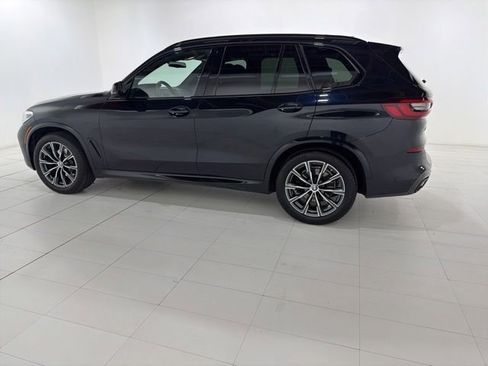 Used 2020 BMW X5 xDrive40i w/ M Sport Package AWD/4WD image 2
