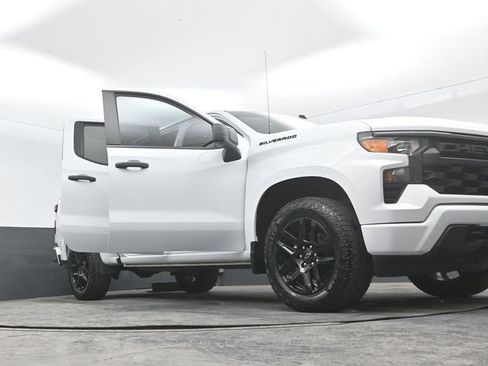 Used 2022 Chevrolet Silverado 1500 Custom w/ LPO, Dark Essentials Package image 31