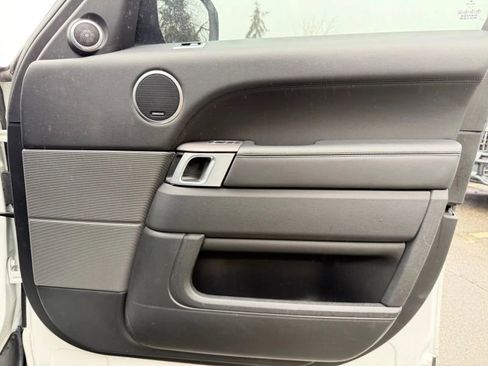 Used 2020 Land Rover Range Rover Sport HSE image 24