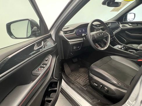 Used 2022 Jeep Grand Cherokee Trailhawk image 20