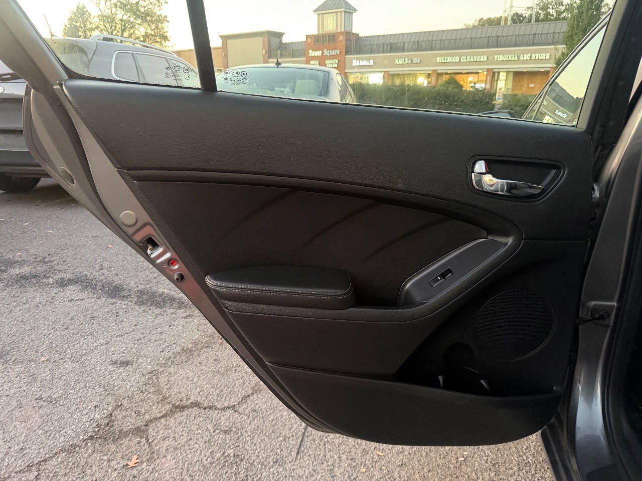 Used 2016 Kia Forte LX FWD image 13