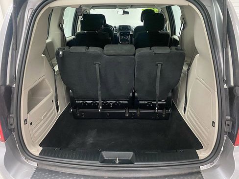 Used 2016 Dodge Grand Caravan American Value Package image 14
