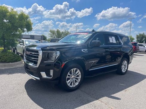 Used 2024 GMC Yukon SLT RWD image 3