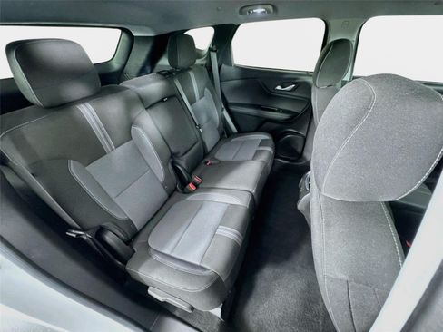 Used 2023 Chevrolet Blazer LT FWD image 26