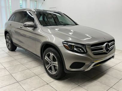 Used 2019 Mercedes-Benz GLC 300 w/ Parking Assistance Package