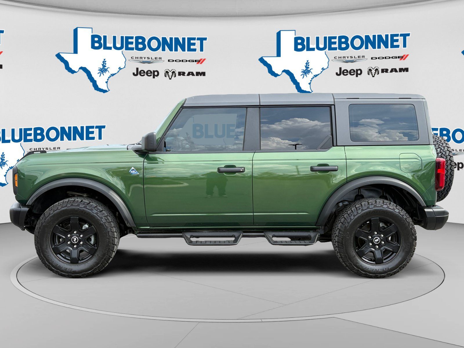 Used 2024 Ford Bronco Black Diamond AWD/4WD image 8