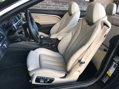Used 2017 BMW 430i Convertible image 8